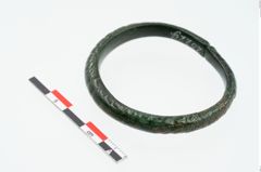 Foto von Bronzeperlarmreif (NHMW-PRAE-025229)